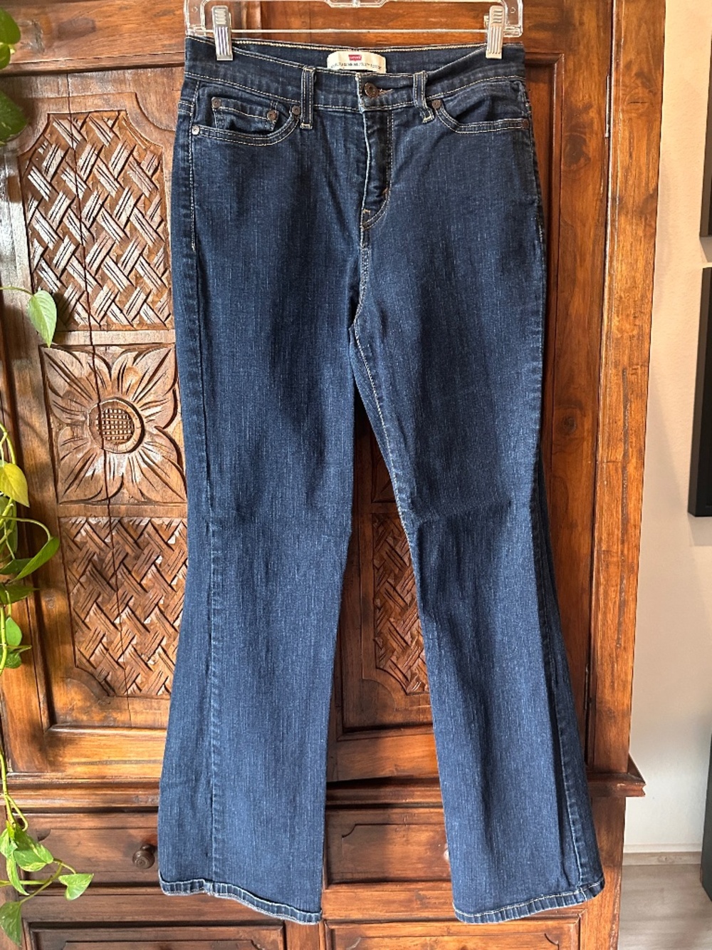 LEVI'S 512 Perfectly Slimming Bootcut Jeans